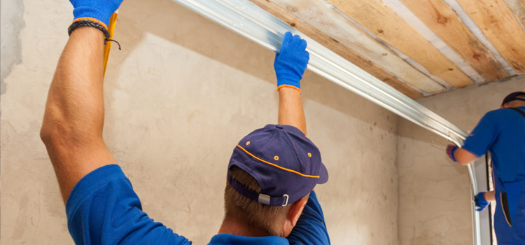 commercial overhead garage door repair in Oak Forest